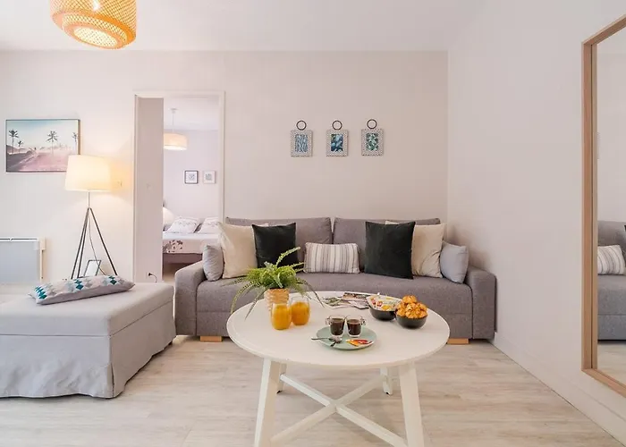 Les Capitouls - avec piscine, parking&jardin privé !